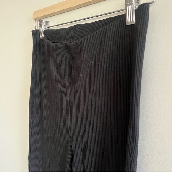 H&M Black Ribbed Flare Pants - Picture 2 of 7